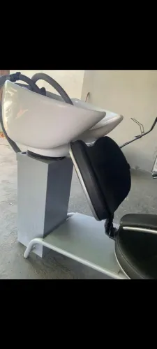 Vendo lavatório de porcelana 