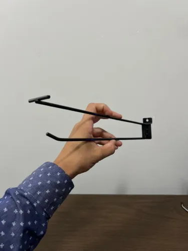 Gancho canelatado pra painel preto 34cm - 190 unidades 
