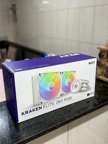 Water Cooler NZXT Kraken Elite 280 RGB Branco Tela LCD 2.36" - Na Caixa + NF