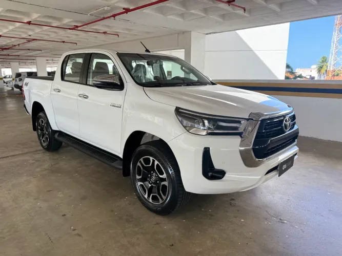 Toyota Hilux CD SRV 4X4 2.8 TDI Diesel Aut. 2024