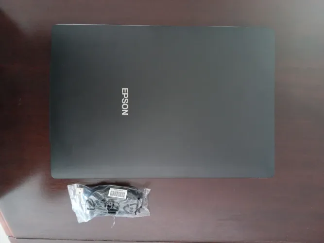 SCANNER DE MESA EPSON PERFECTION V19