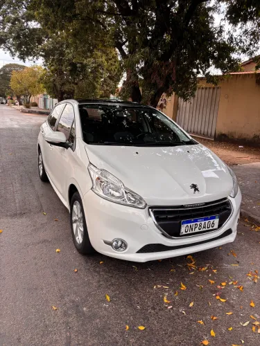 Peugeot 208 Allure 1.5 Flex 8V 5P 2014