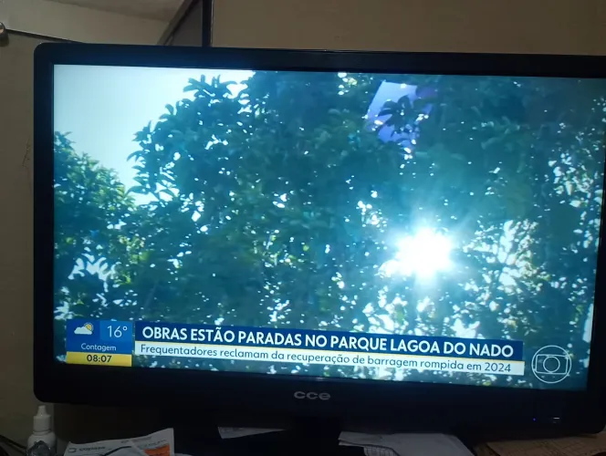 TV CCE 32 LED digital 