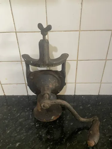 Moedor antigo.