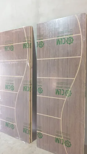 Porta em M.D.F