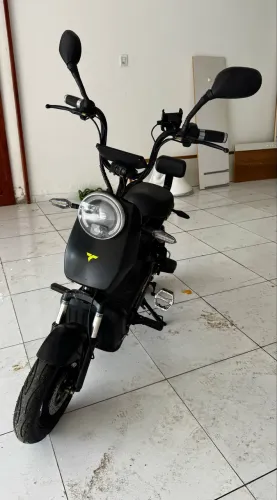 Moto scooter elétrica