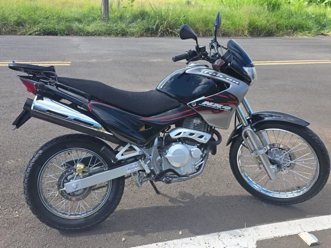 Vendo NX-400 Falcon ano 2006