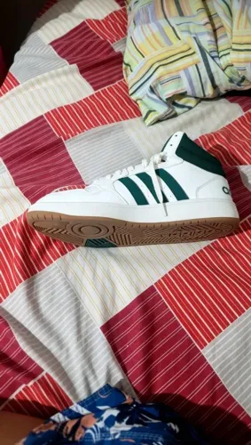 Tênis Adidas