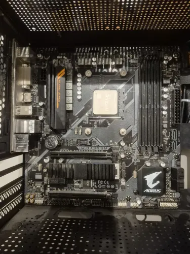 Kit ryzen 7 5800x + aorus b550m