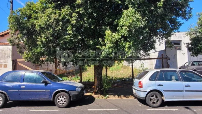 Terreno Residencial de 363 m² à Venda no Bairro Bom Jardim