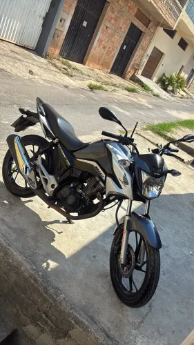Titan 160