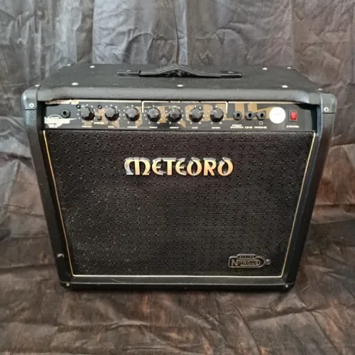 Amplificador Meteoro Nitrous GS 100 Para Guitarra 100W RMS 2x10