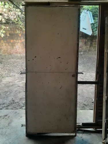 Porta de ferro em chapa 16