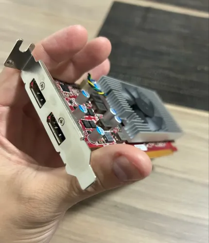 Placa de vídeo AMD RX6300 Low Profile
