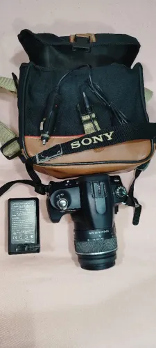 Camera fotográfica Sony semi profissional