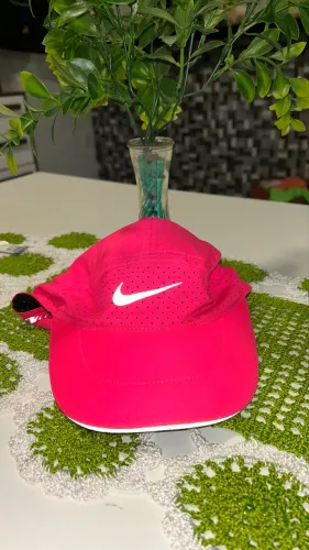 Boné Nike tailwind original