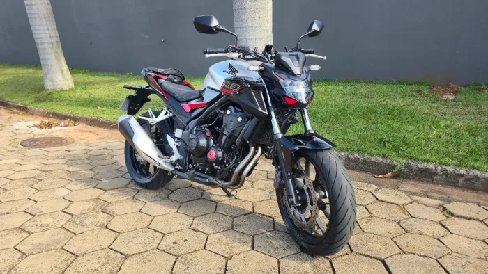 Honda CB500F 2021 revisada muito nova em excelente estado