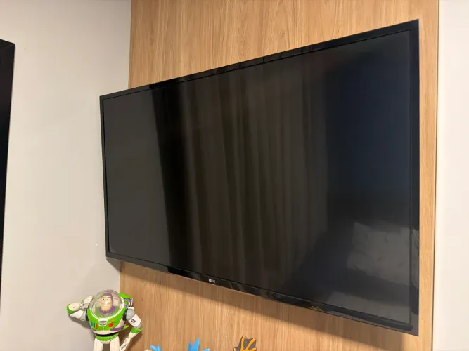 Tv LG LH5700 43 polegadas