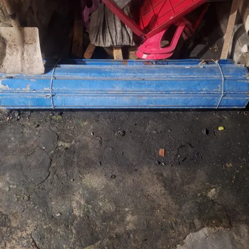 Porta de corre metade de uma porta inteira
