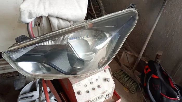 Farol Ford Ka - Usado perfeito estado