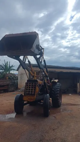 Trator CBT 1090