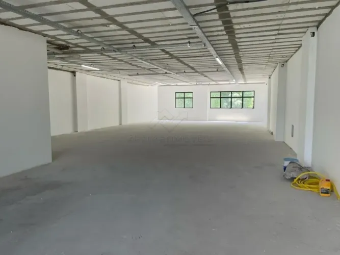 Prédio comercial para venda e locação, 1.000 m² na Vila Alpina - Santo André/SP