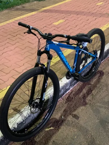 Bicicleta Absolut Nero 4