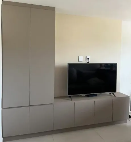 Painel De Televisão Com Armário 