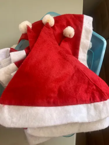 21 Gorros infantis de Papai Noel