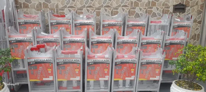 Escada Articulada 4X4 = 16 Degraus BTF