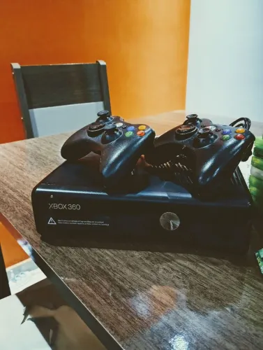 Vendo X box 360