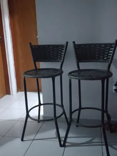Banquetas em estado de nova