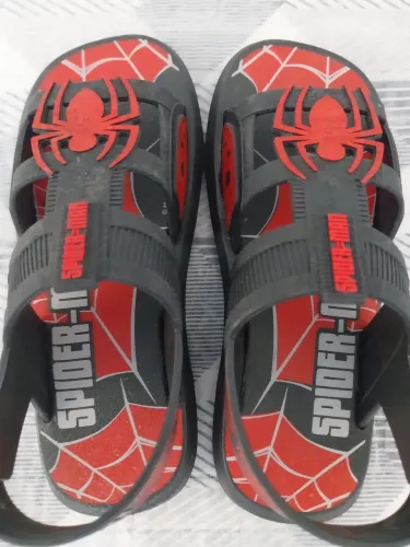 Sandália homem aranha N°31