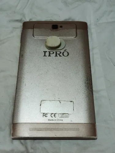 Tablet IPró 16GB - Não liga + Tela quebrada - Para peças