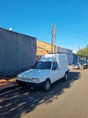 Fiat Fiorino Furgão 1.5 MPI / I.e. (álcool) 2000