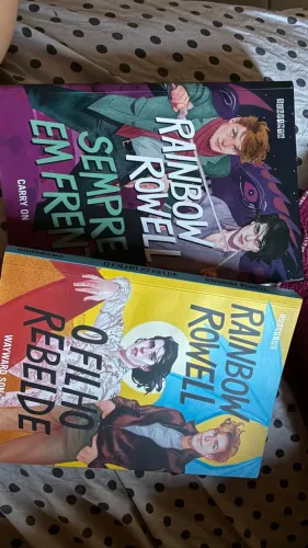 1º e 2º livro série Carry on