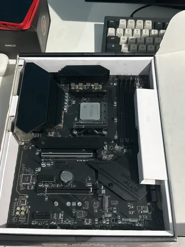 Kit AM4 Ryzen 7 5700x + B550 Gaming plus MSI