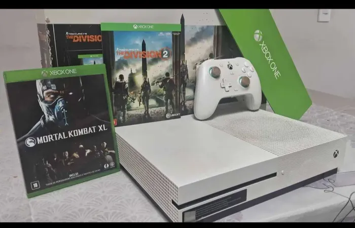 XBOX ONE S 500GB 1 CONTROLE DA GAME SIR JOGO MORTAL KOMBAT FUNCIONANDO PERFEITAMENTE