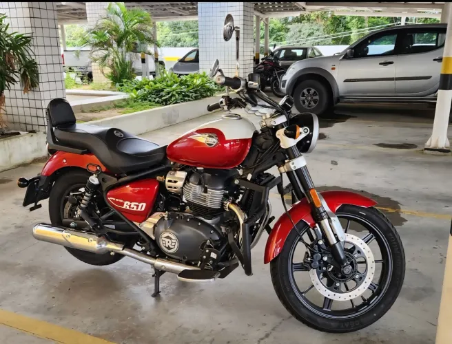 Royal Enfield Super Meteor 650cc