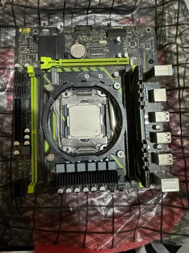Kit Xeon + 8gb ram ddr4