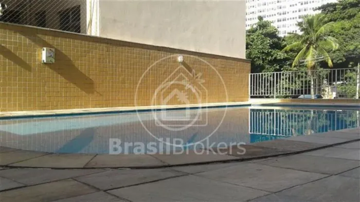 Cobertura Duplex à venda na Tijuca - com 220m², 2 vagas na escritura, piscina privativa, á