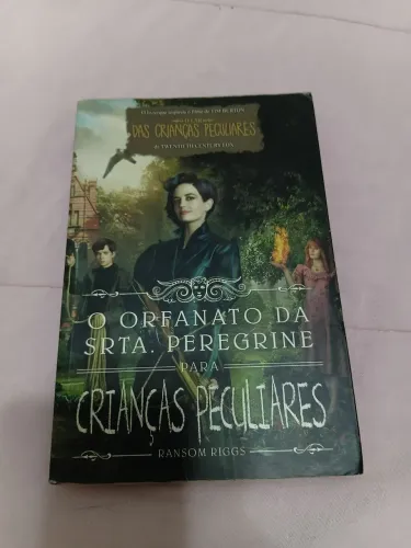 Livro Semi Novo - Crianças Peculiares.