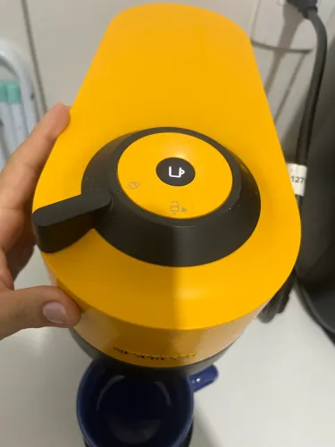 Máquina de Café em cápsula Nespresso Vertuo