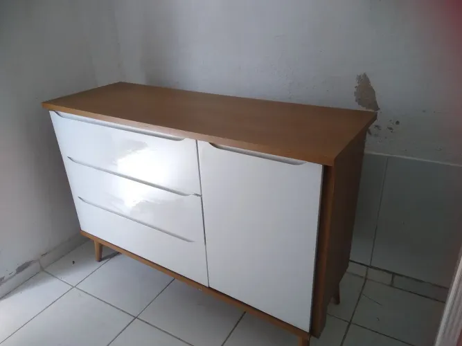 Cômoda semi nova