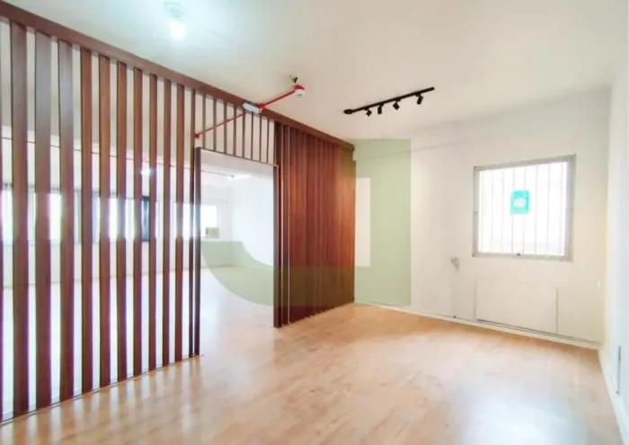 Ótima sala comercial para alugar, fica no Centro de São Leopoldo!