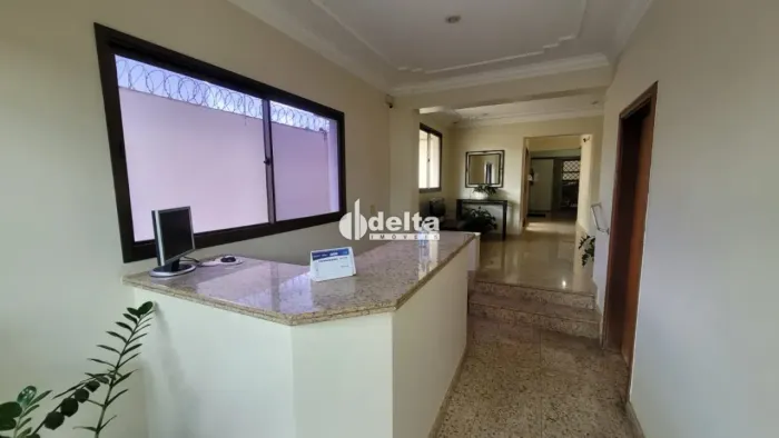 Apartamento com 3 quartos sendo 1 suíte disponível para venda no bairro Saraiva em Uberlân