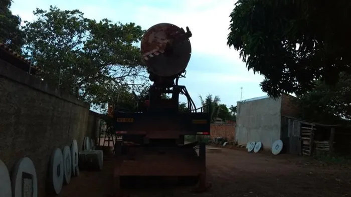 Furação cisterna no caminhão broca