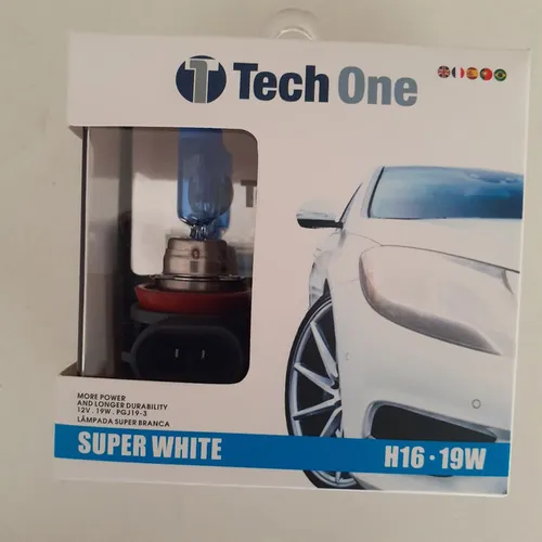 Lâmpada tech one, H16, super branca. Nova. R$ 100,00. Instalada