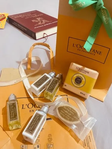 Kit Loccitane