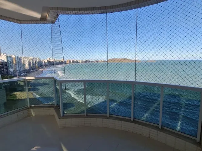 Apto Frente a Praia ,3 Quartos 2 Gar.